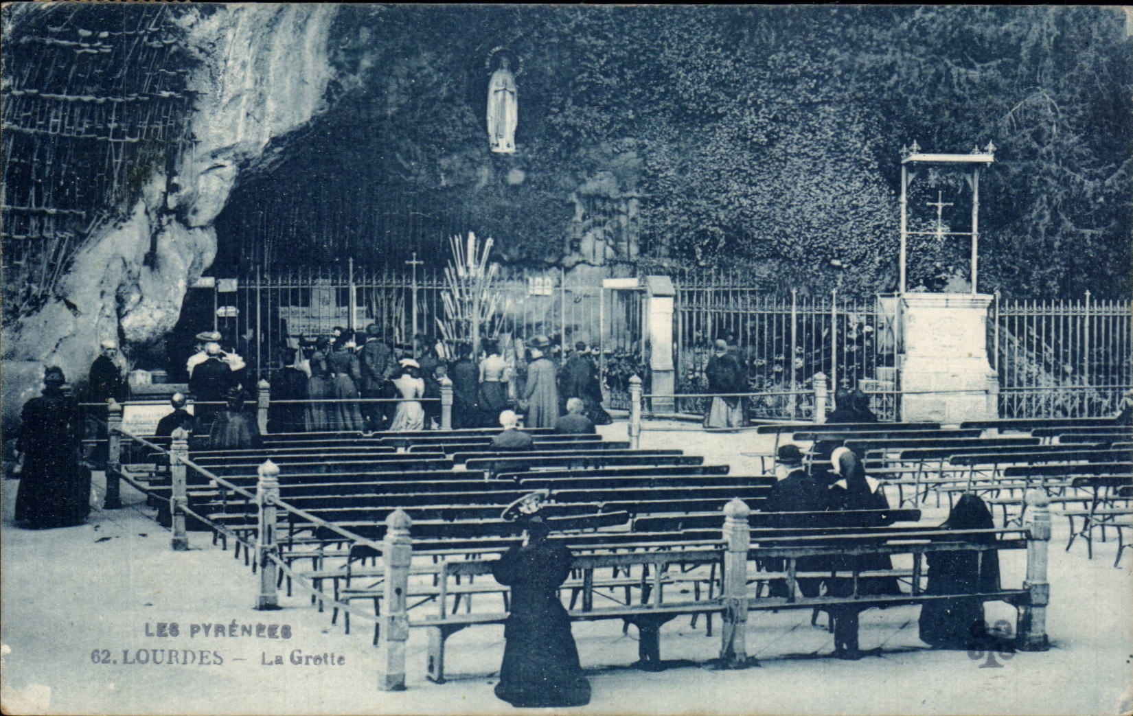 Lourdes - La Grotte - CPA 