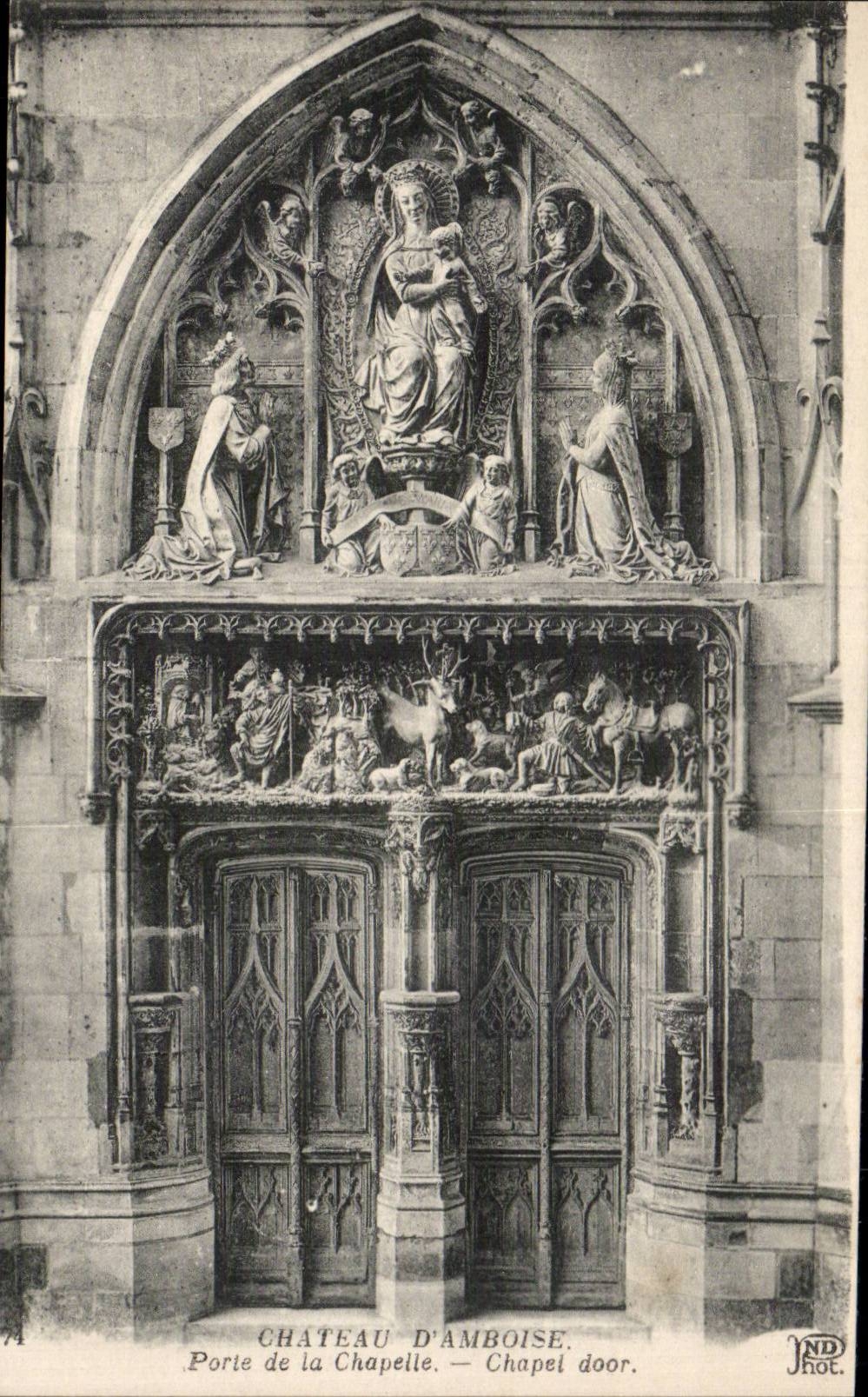 CPA Amboise Le chateau Porte de la chapelle 
