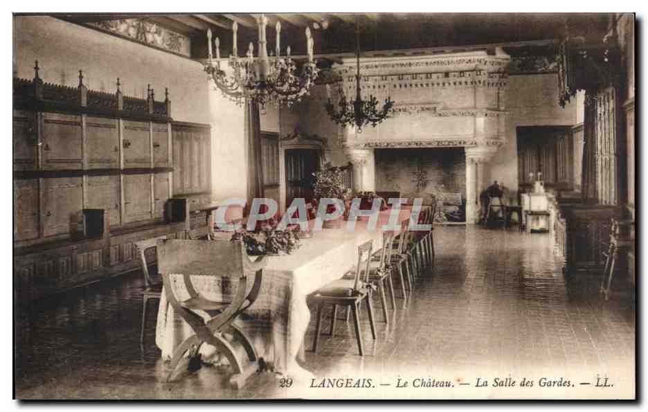 CPA Langeais Le chateau Salle des gardes