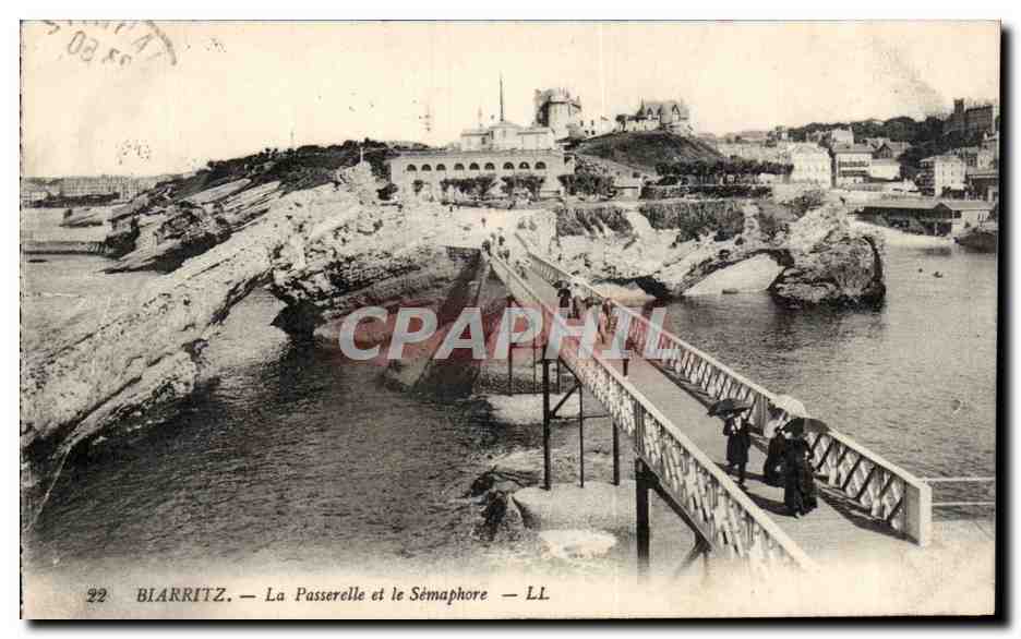 CPA Biarritz La passerelle et le semaphore