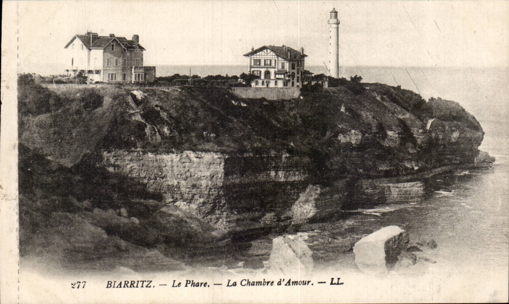 Biarritz — Le Phare — La Chambre d'Amour — LL