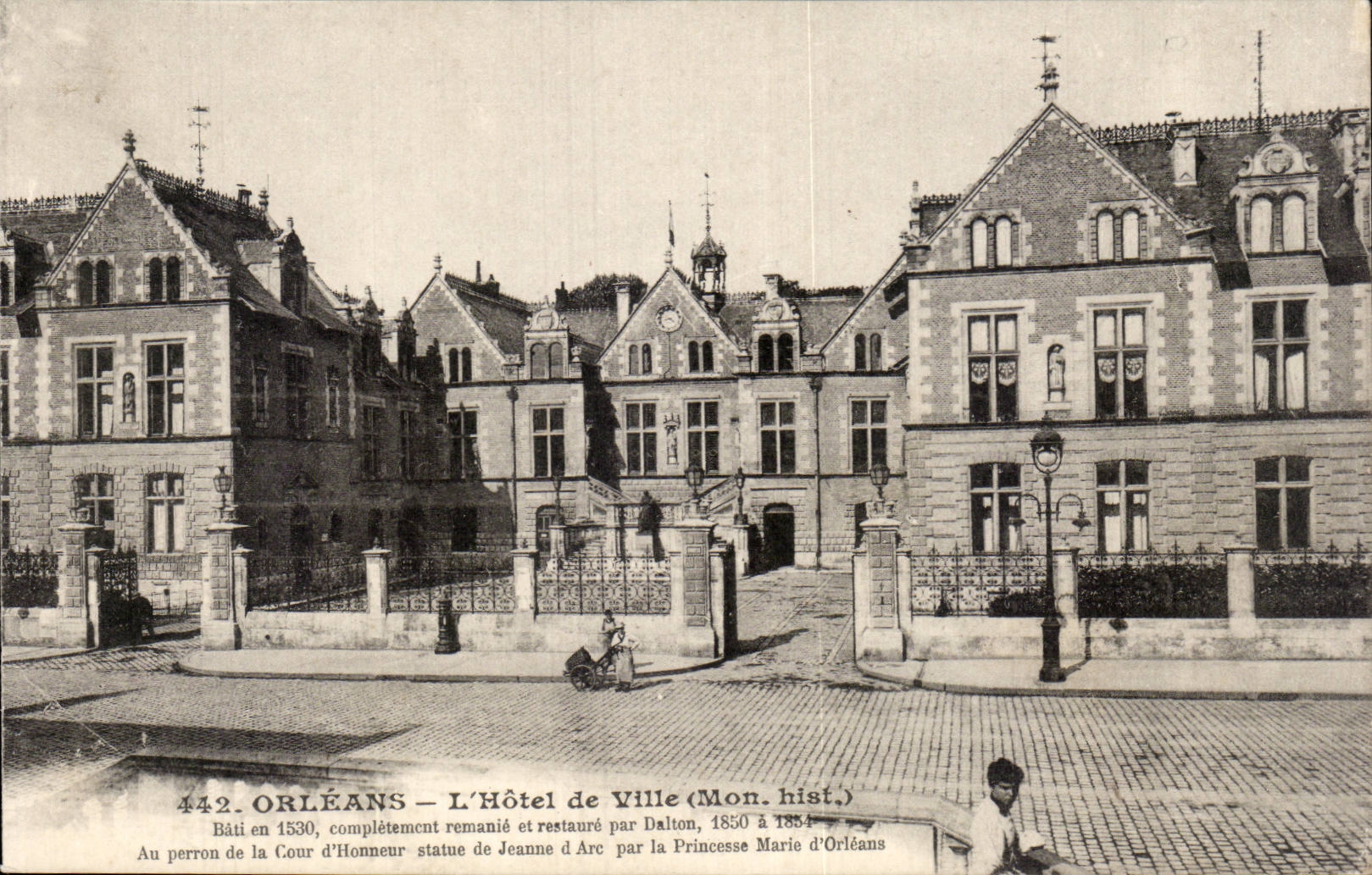 CPA Orleans Hotel de ville