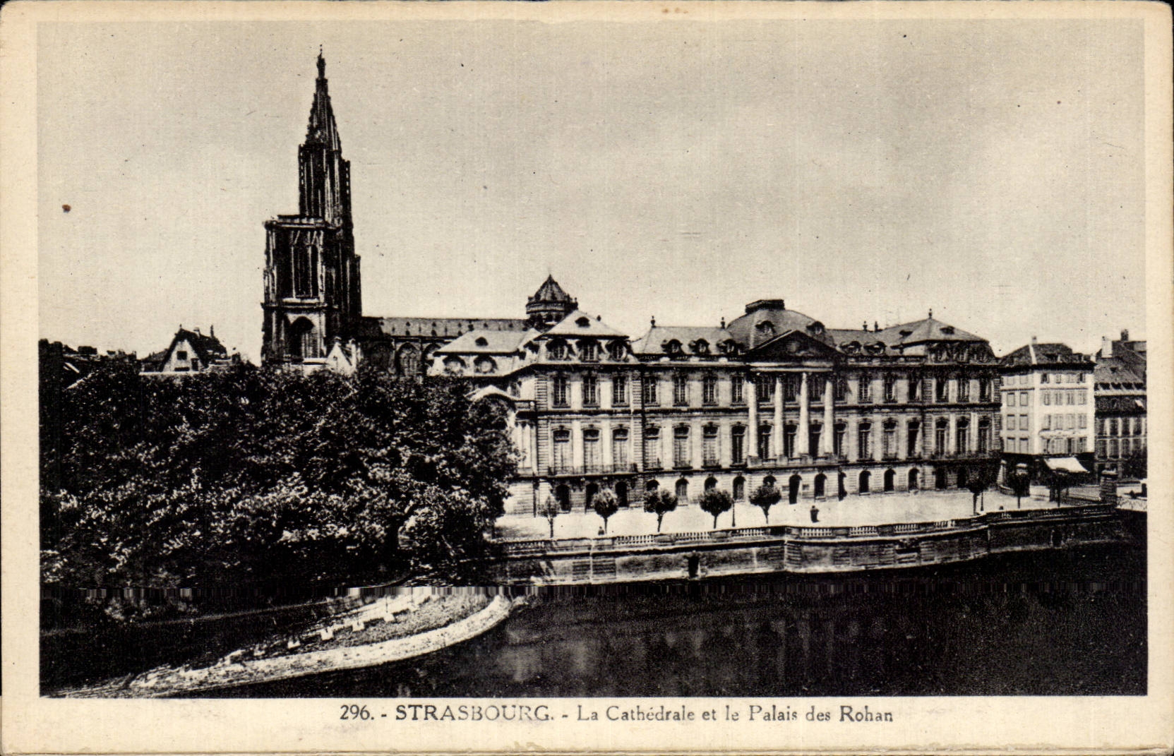 CPA Strasbourg La cathedrale et le palais des rohan