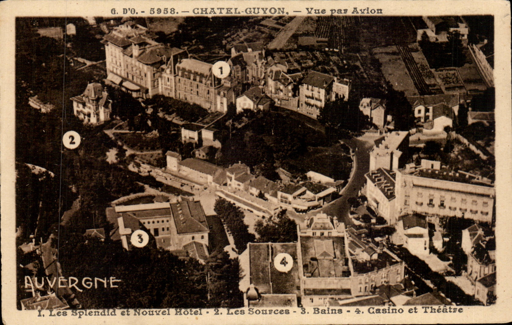 Châtel-Guyon — Vue par Avion — G. D'O. - 5958