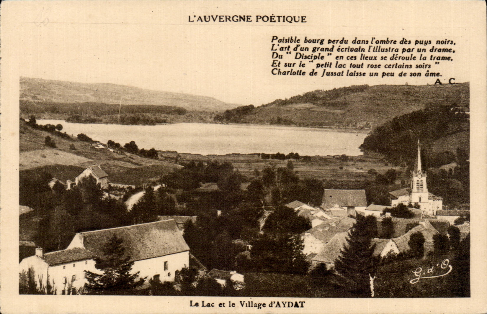 CPA Le lac et le village d Aydat