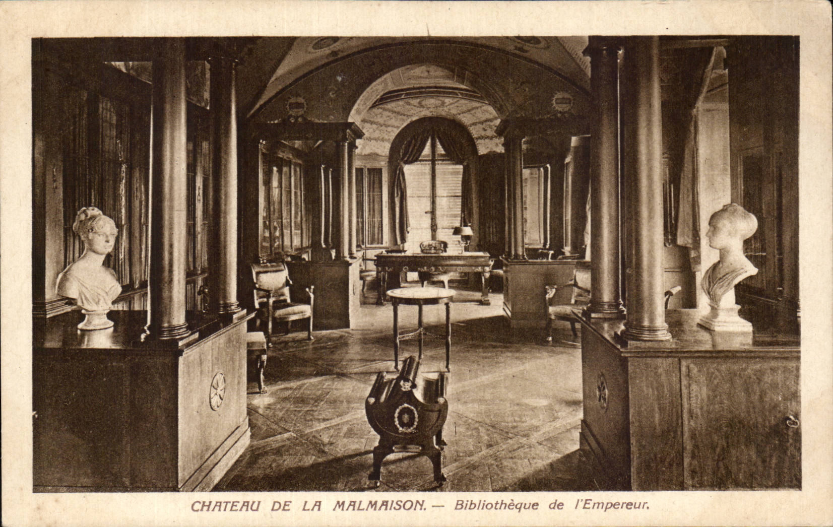 CPA Chateau de la malmaison Bibliotheque de l empereur Library