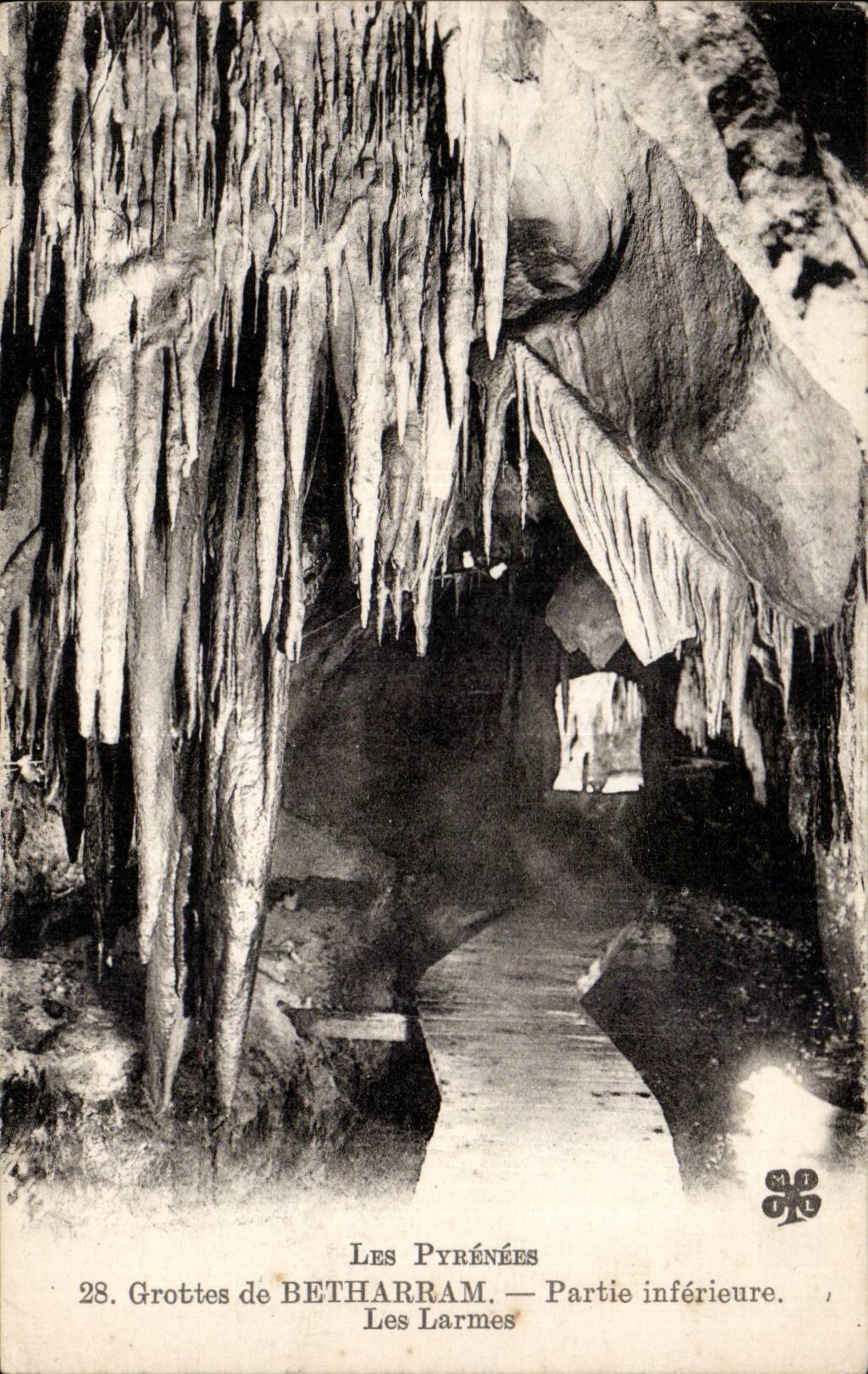 Grottes de BETHARRAM — Partie inférieure — Les Larmes — Les Pyrénées