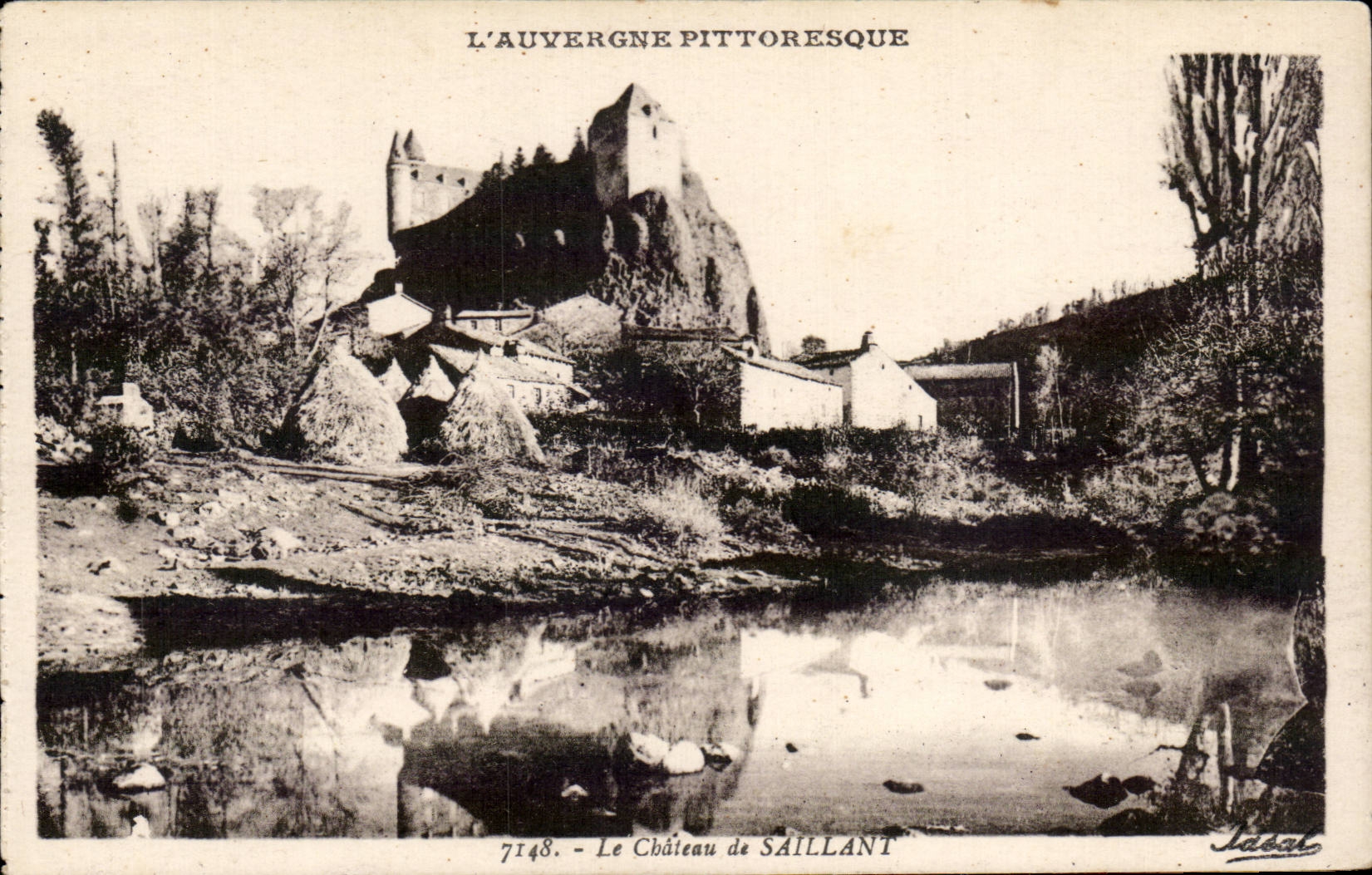 CPA Auvergne le chateau de Saillant 