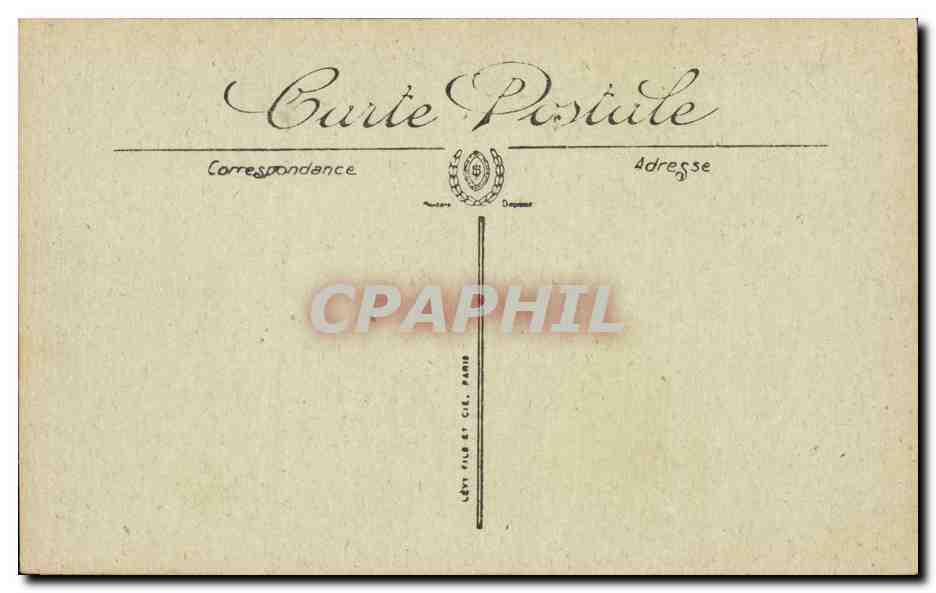 CPA Auvergne Cour de la maison de l horloge — Rückseite