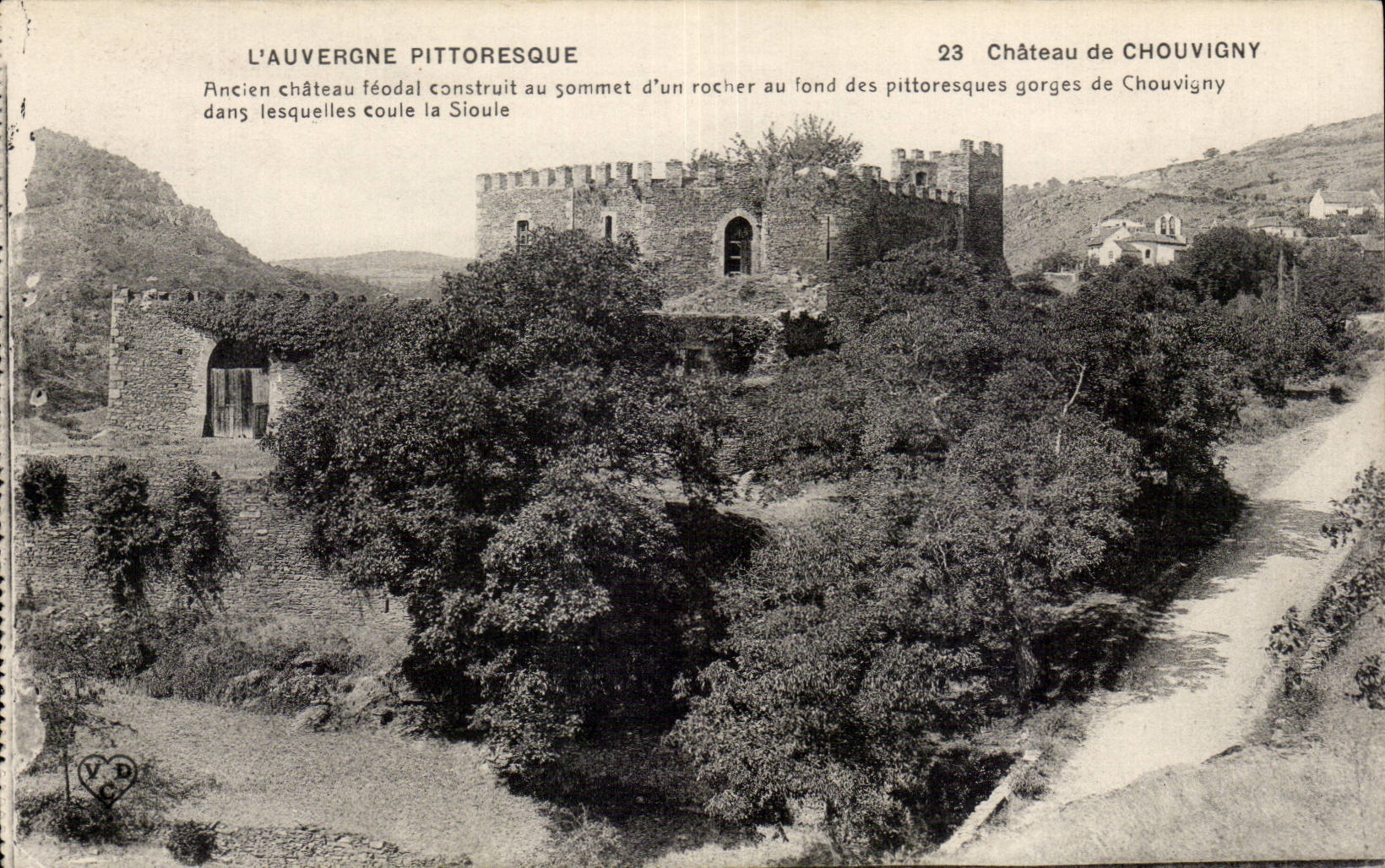 Château de Chouvigny — L'Auvergne pittoresque — éditeur V.D. n°23