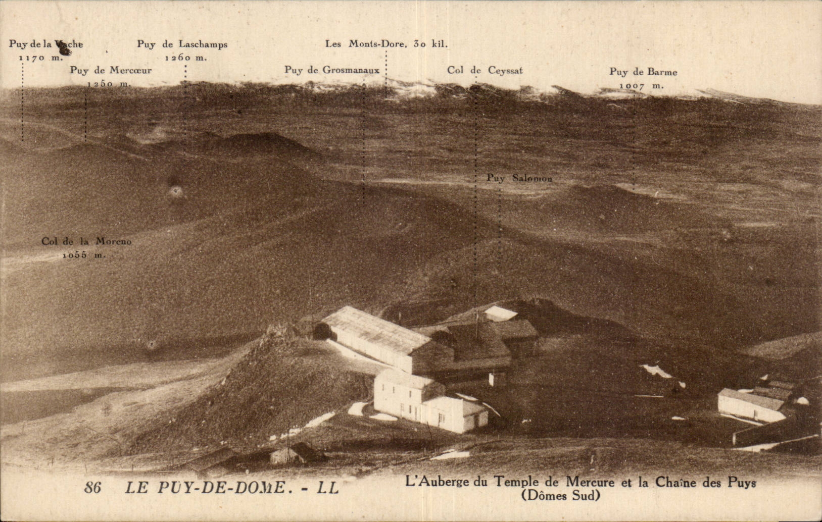Le Puy-de-Dôme — La Chaîne des Puys et l'Auberge du Temple de Mercure — LL
