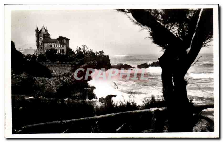 CPSM Biarritz La villa Belza par gros temps