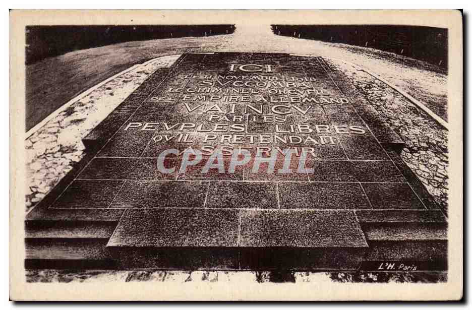 CPA Foret de Compiegne Clairiere de l armistice La dalle centrale