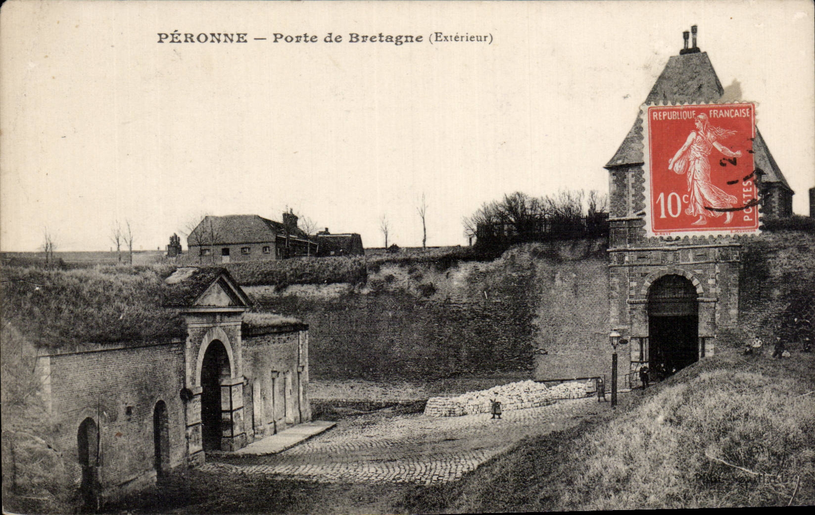 CPA Peronne Porte de Bretagne 
