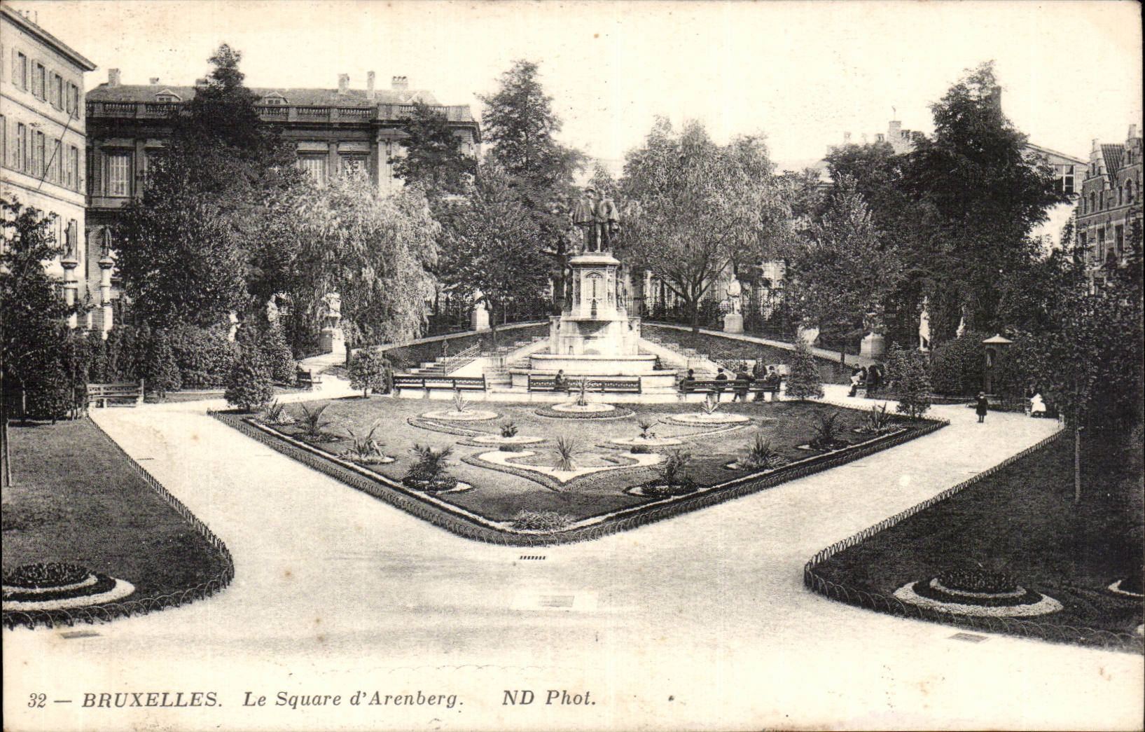 CPA Bruxelles Le square d Arenberg 