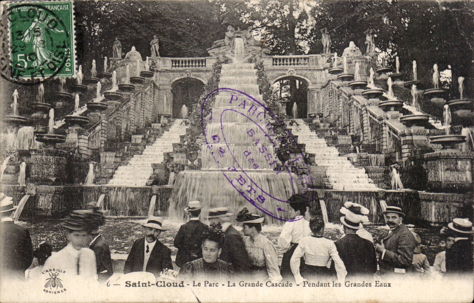 CPA Saint Cloud Le parc la grande cascade Pendant les grandes eaux