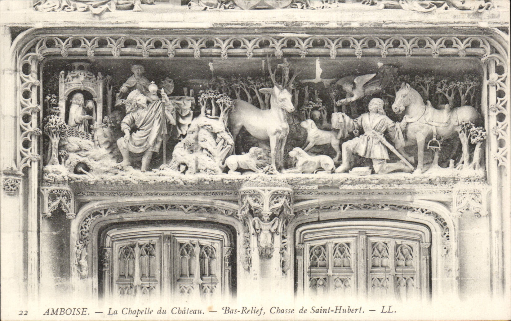 CPA Amboise La chapelle du chateau Bas relief Chasse de Saint Hubert
