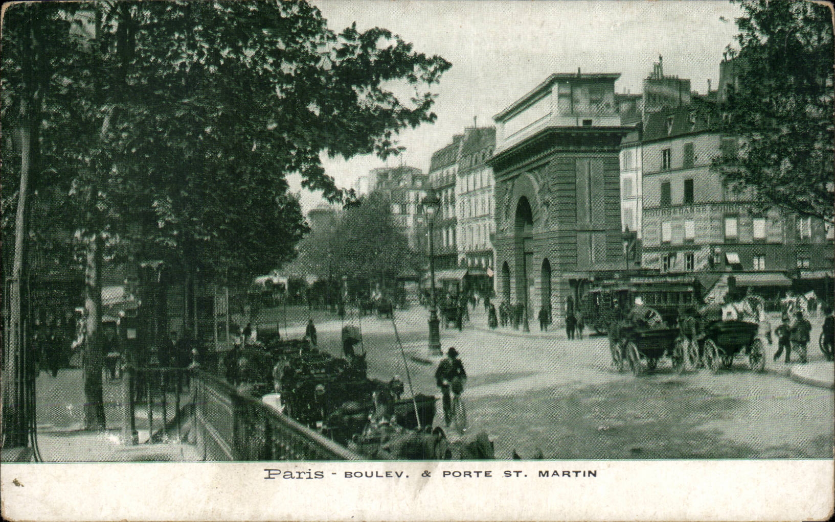 CPA Paris Boulevard et Porte St Martin 
