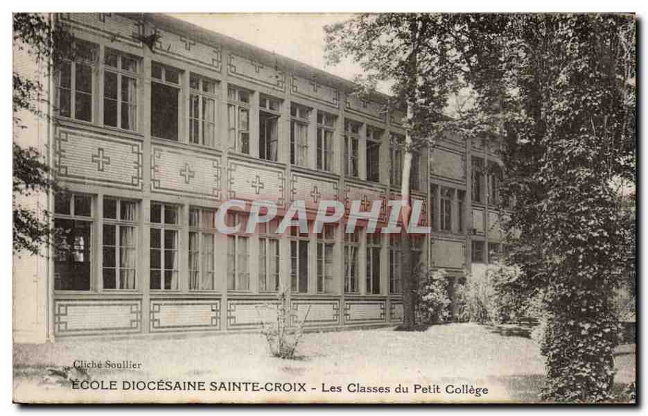CPA Ecole diocesaine Sainte Croix Les classes du petit college Paris 