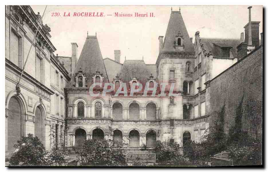 CPA La Rochelle Maisons Henri II
