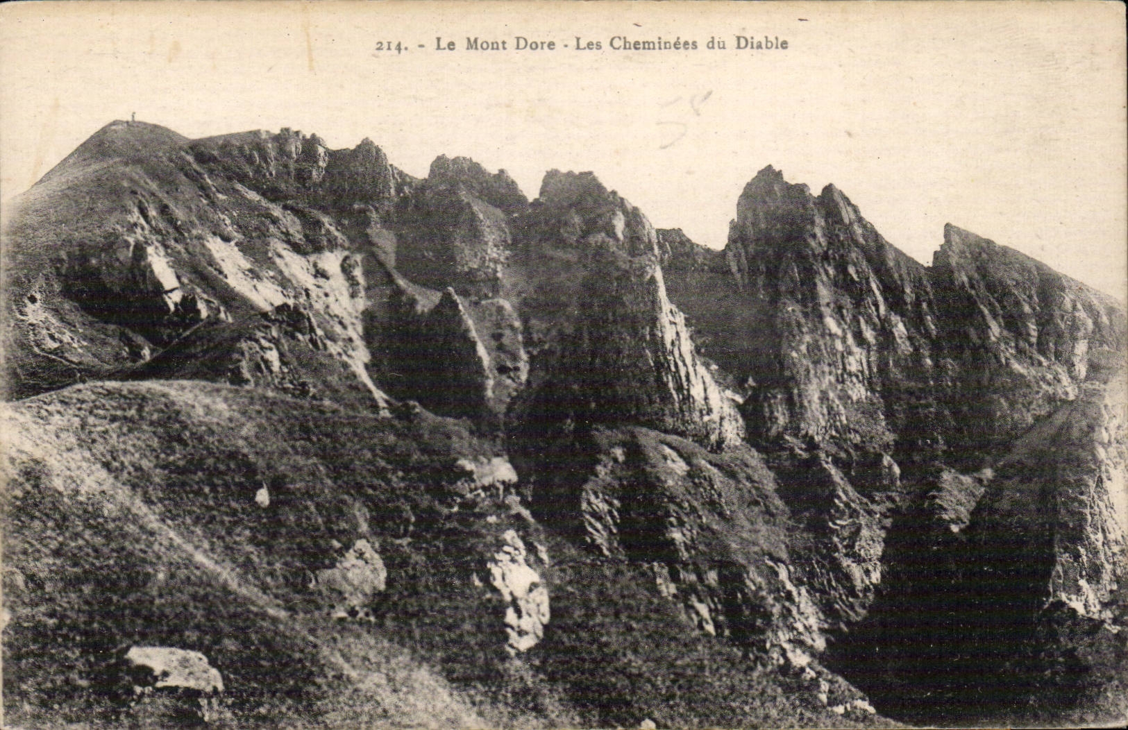 CPA Le Mont Dore Les cheminees du diable
