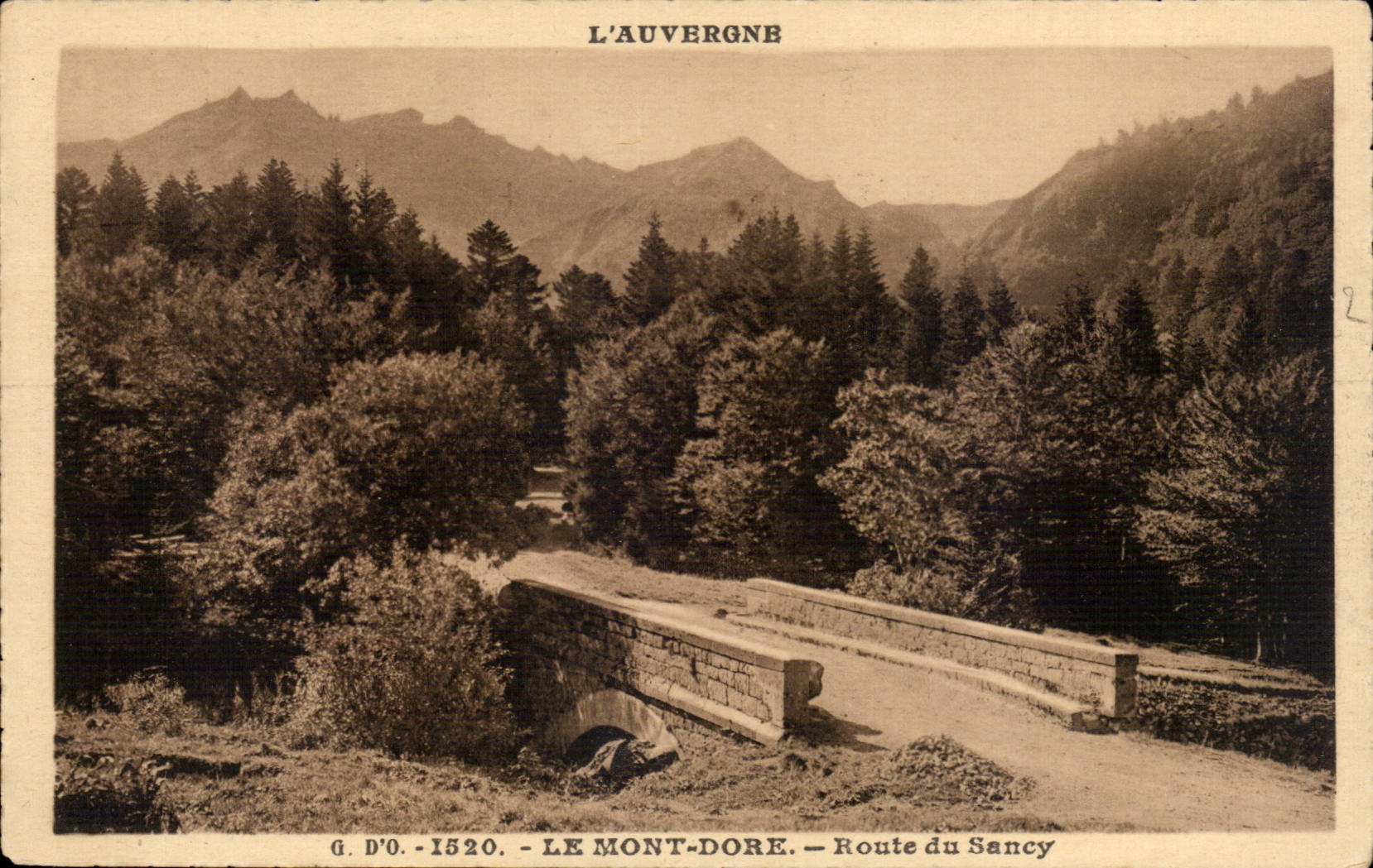 CPA Le Mont Dore Route du Sancy