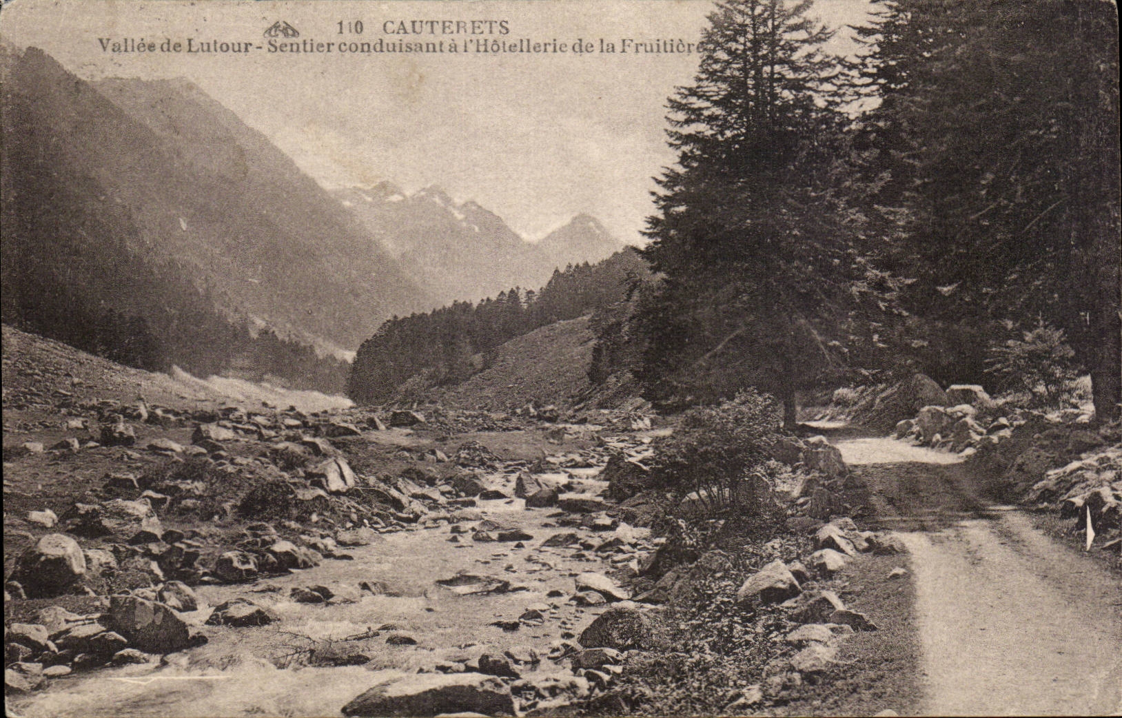 Vallée de Lutour — Sentier conduisant à l'Hôtellerie de la Frutière — Cauterets
