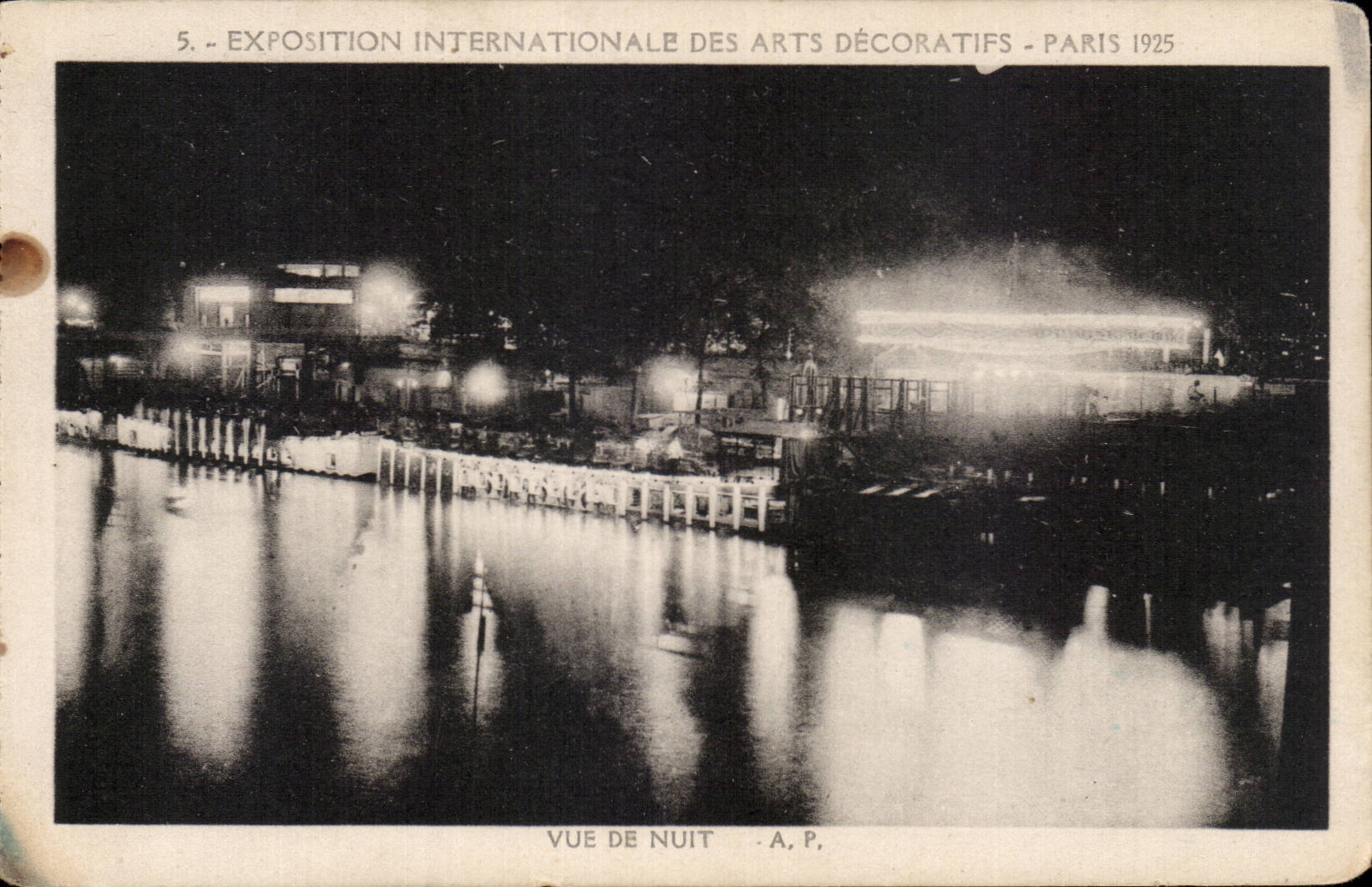 Exposition Internationale des Arts Décoratifs - Paris 1925 — Vue de nuit — A.P.