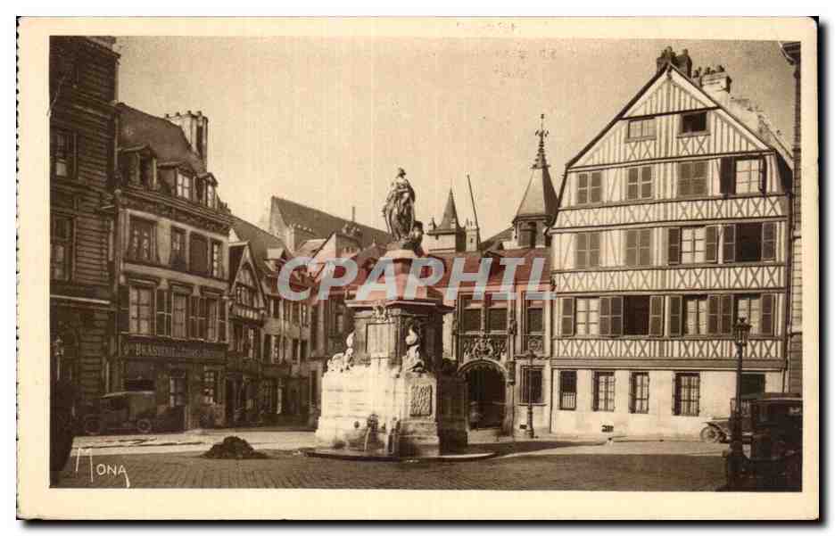 Rouen - La Ville Musee Place et fontaine de la Pucelle - CPA 