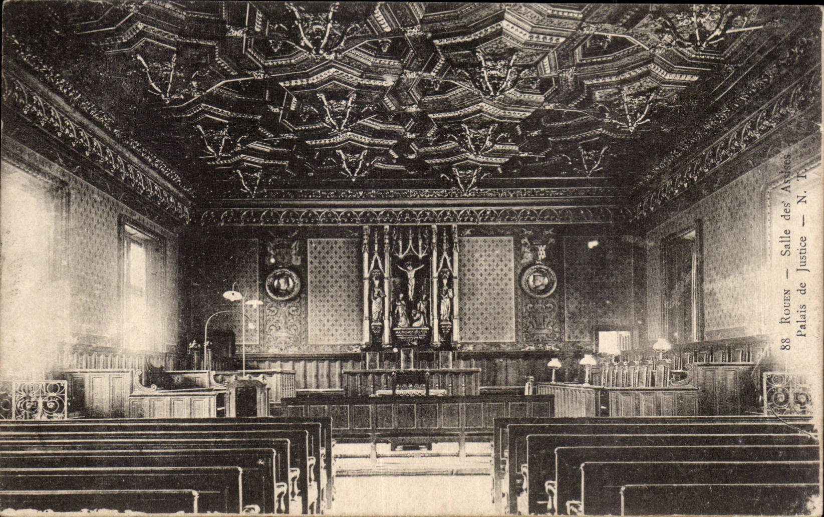 CPA Rouen Salle des archives Palais de justice