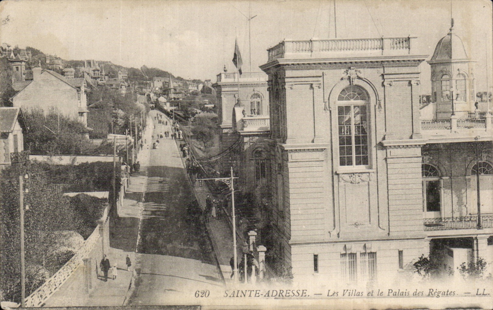 Sainte Adresse - Les Villas - Palais des Regates - CPA 