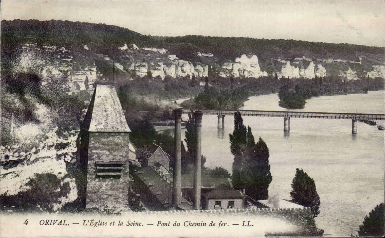 Orival - L Eglise et la Seine - CPA 