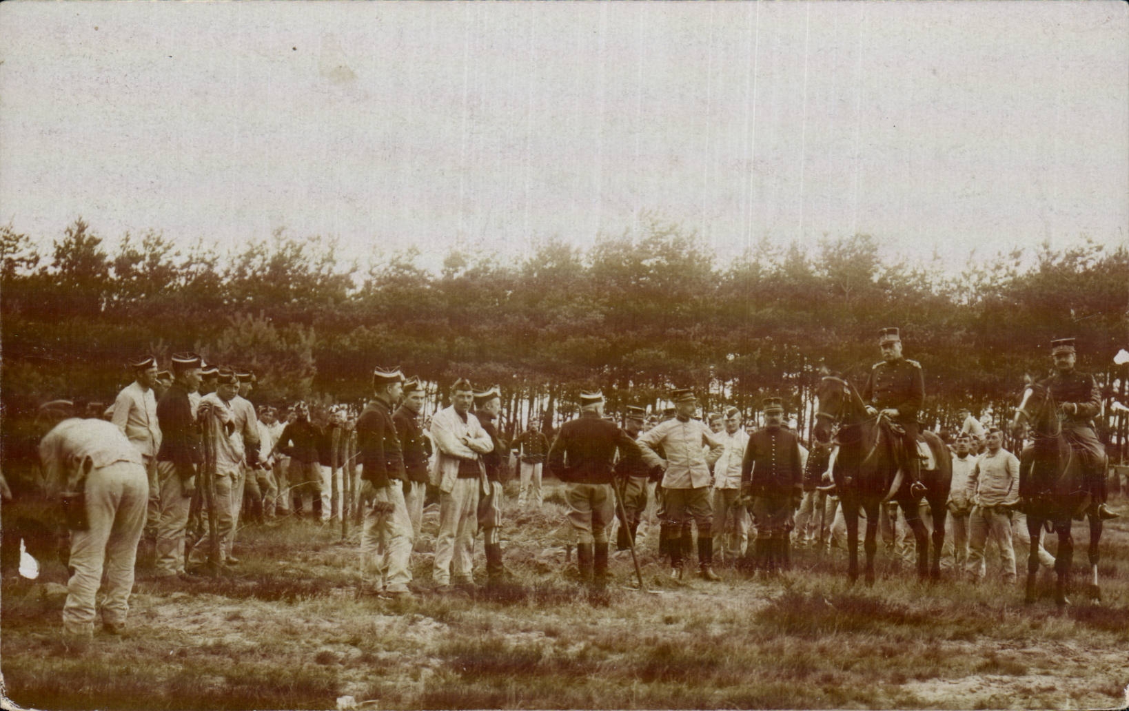 CARTE PHOTO Soldats militaria 
