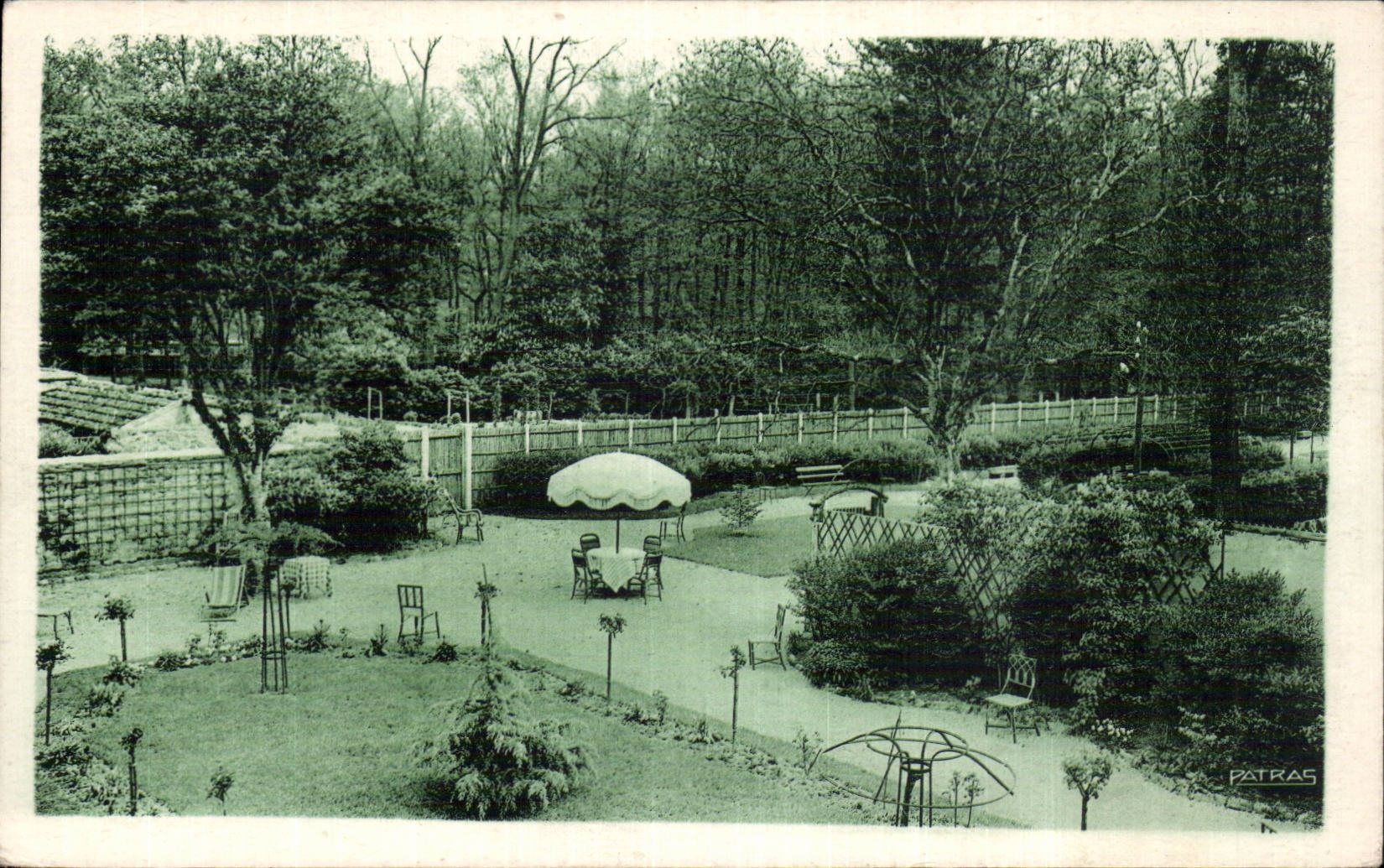 Barbizon — Les Pleiades — Vue du parc depuis l'hôtel — Patras