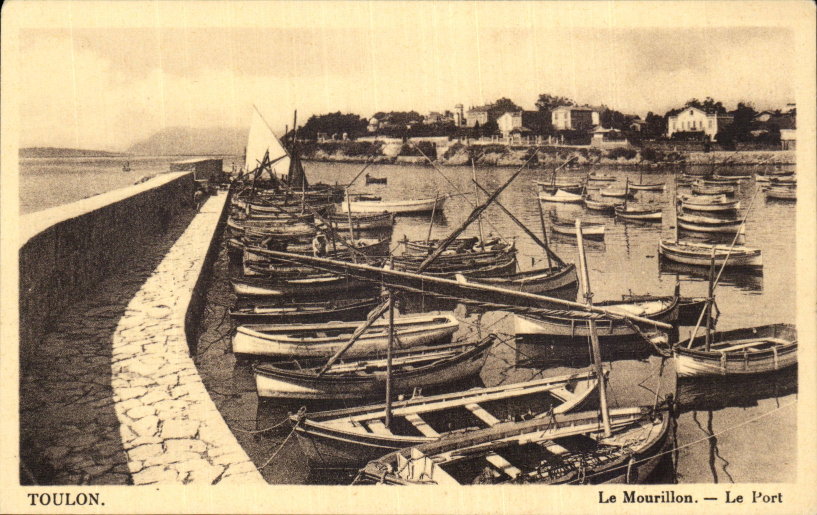 CPA Toulon Le Mourillon Le port