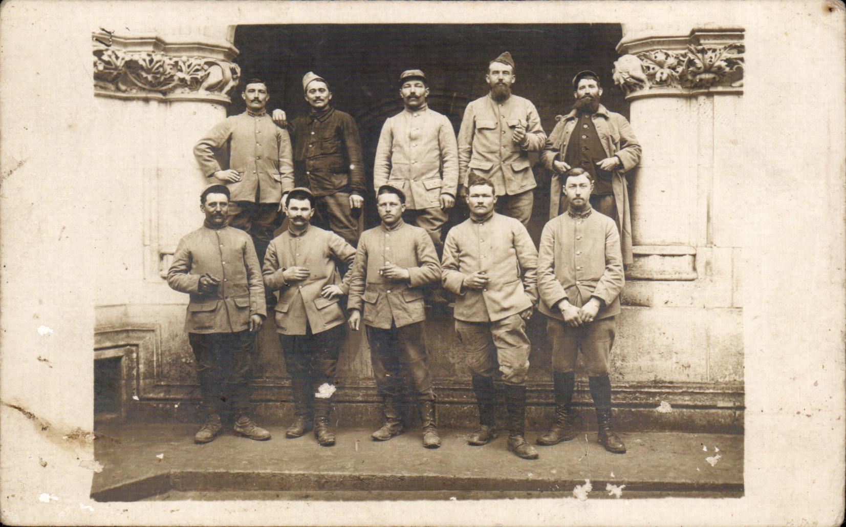 CARTE PHOTO Militaria Soldats