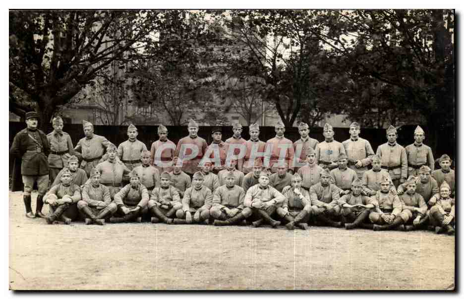 Groupe de soldats — Octobre 1930 — Adjudant Houltmann