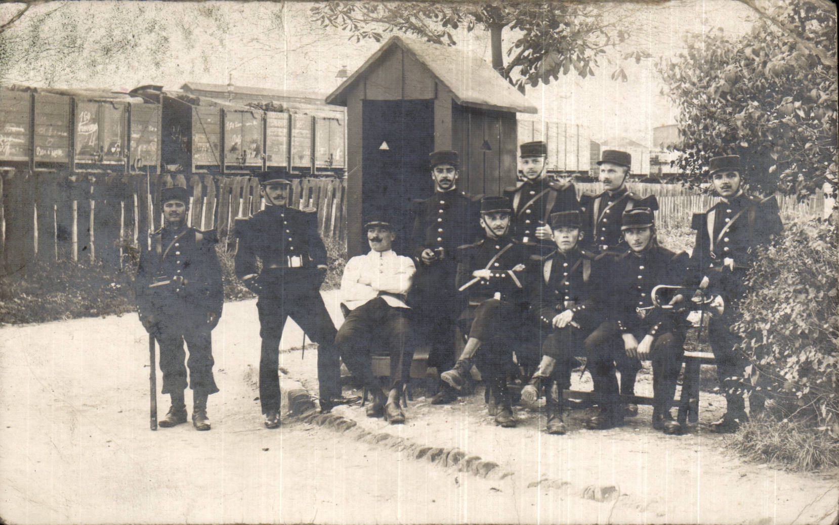 CARTE PHOTO Soldats militaria 