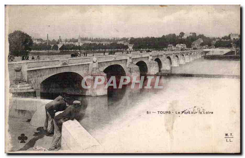 Tours - Le Pont sur la Loire - CPA 