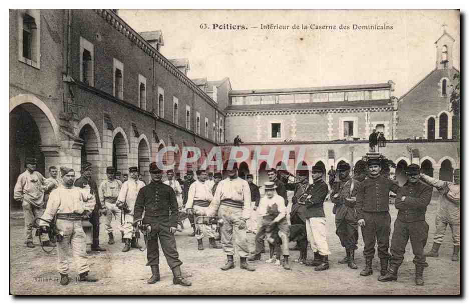 Peitiers — Intérieur de la Caserne des Dominicains — Thiche et Cie