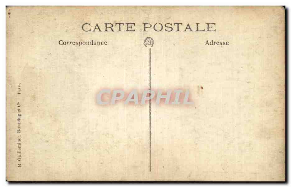 Gruppo di quattro persone — fotografia studio — R. Guillenmout, Basingstoke, Inghilterra — Verso