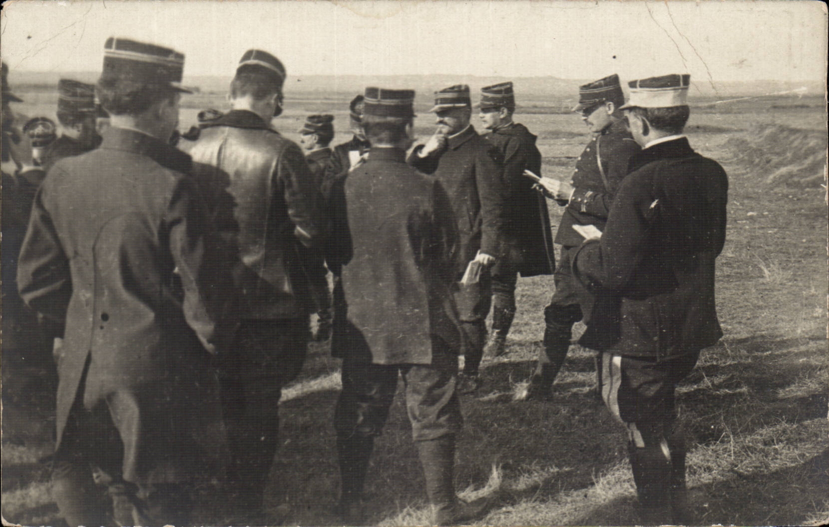 CARTE PHOTO Militaria Soldats