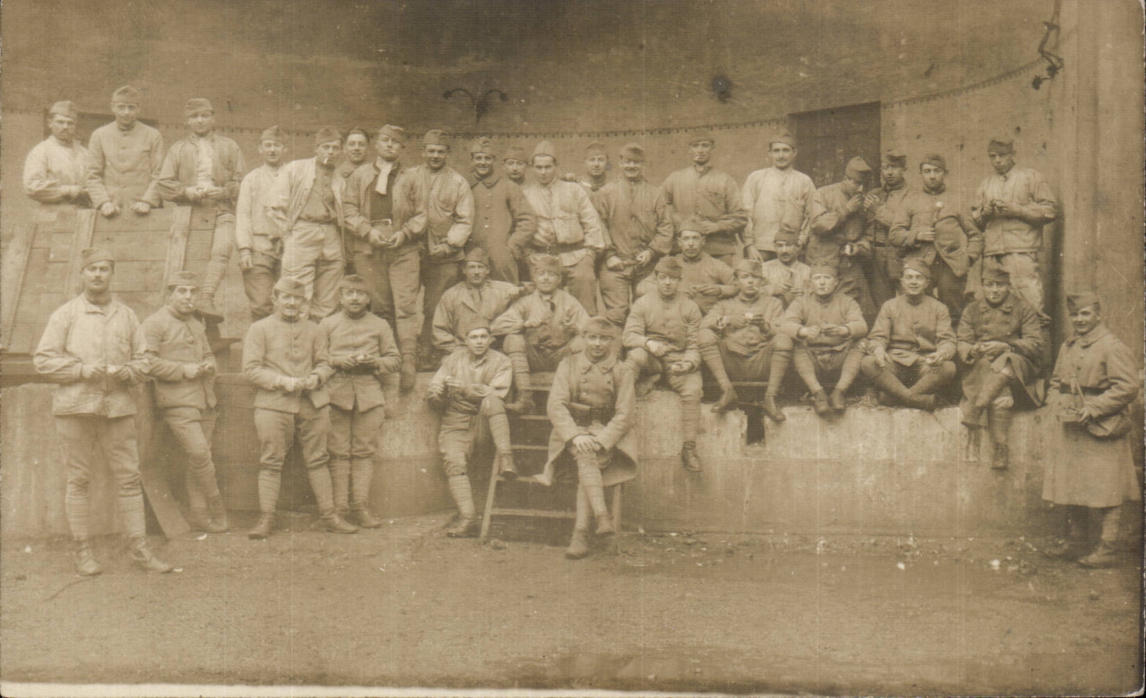 CARTE PHOTO Soldat Militaria 
