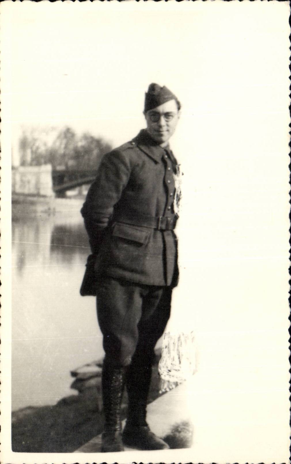 CARTE PHOTO Soldat Militaria 