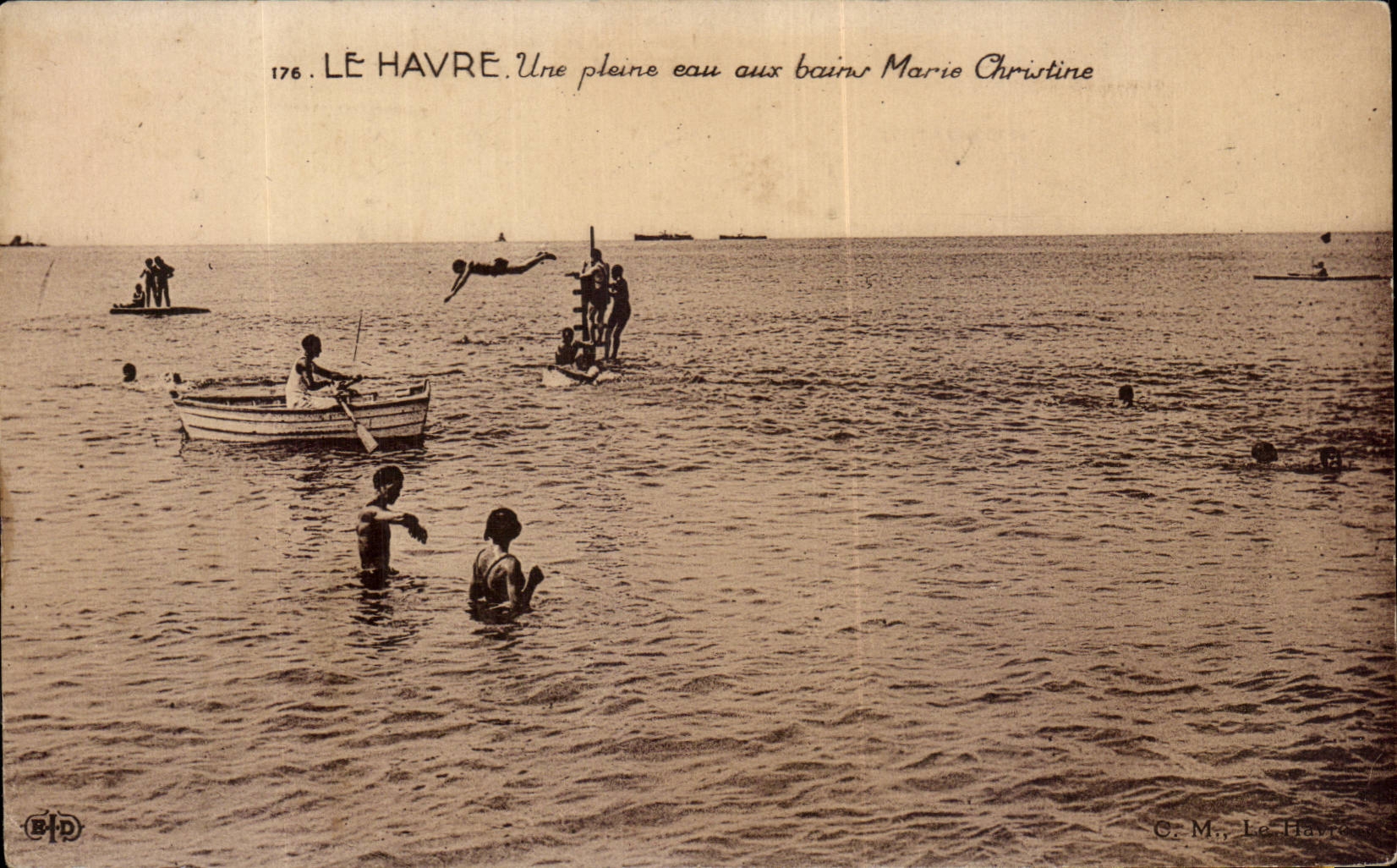Le Havre - Une pleine eau aux bains Marie Christine - CPA 