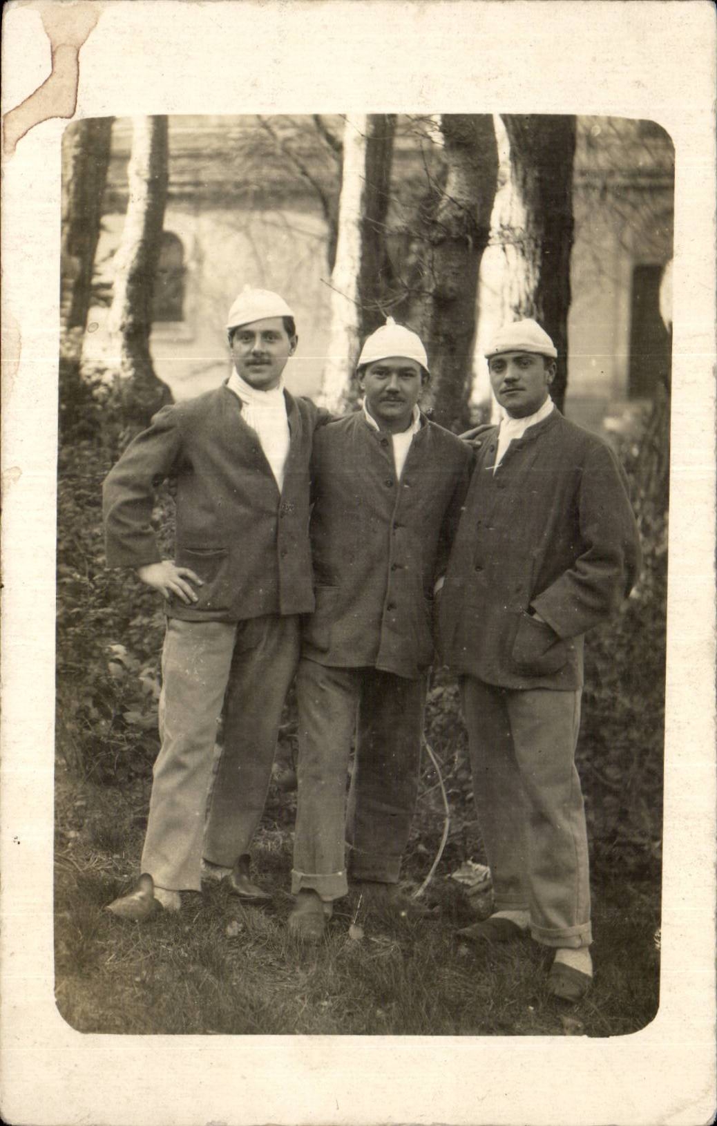 CARTE PHOTO Militaria Soldats