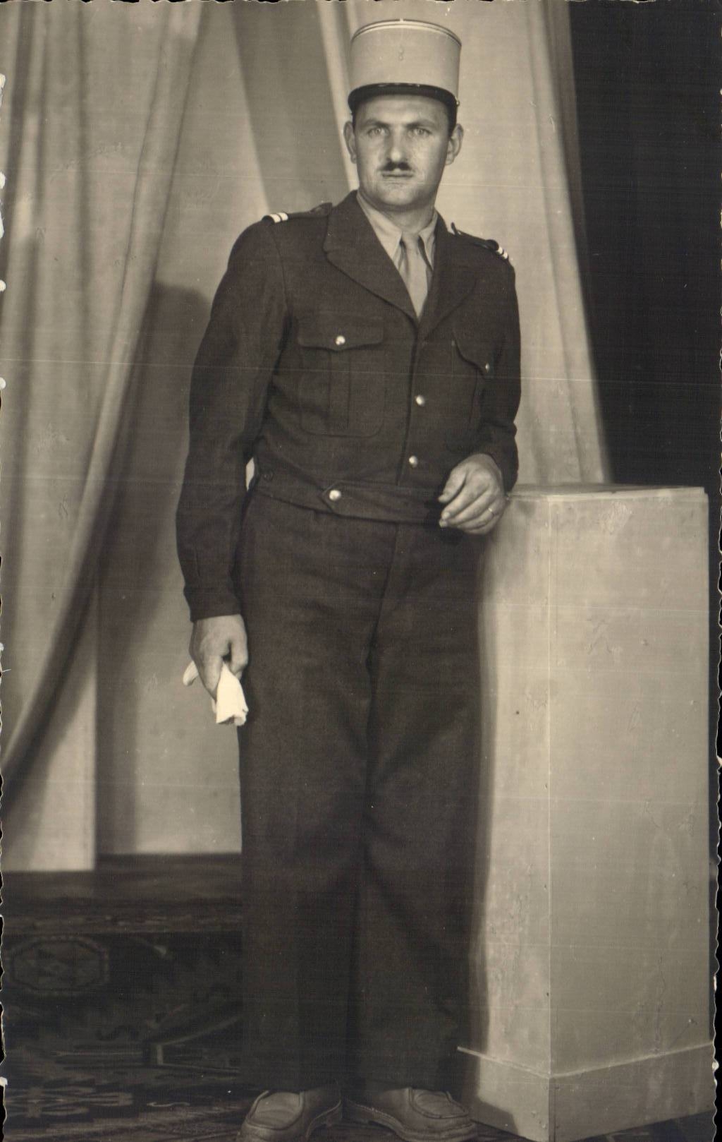 CARTE PHOTO Militaria Soldat Legion 