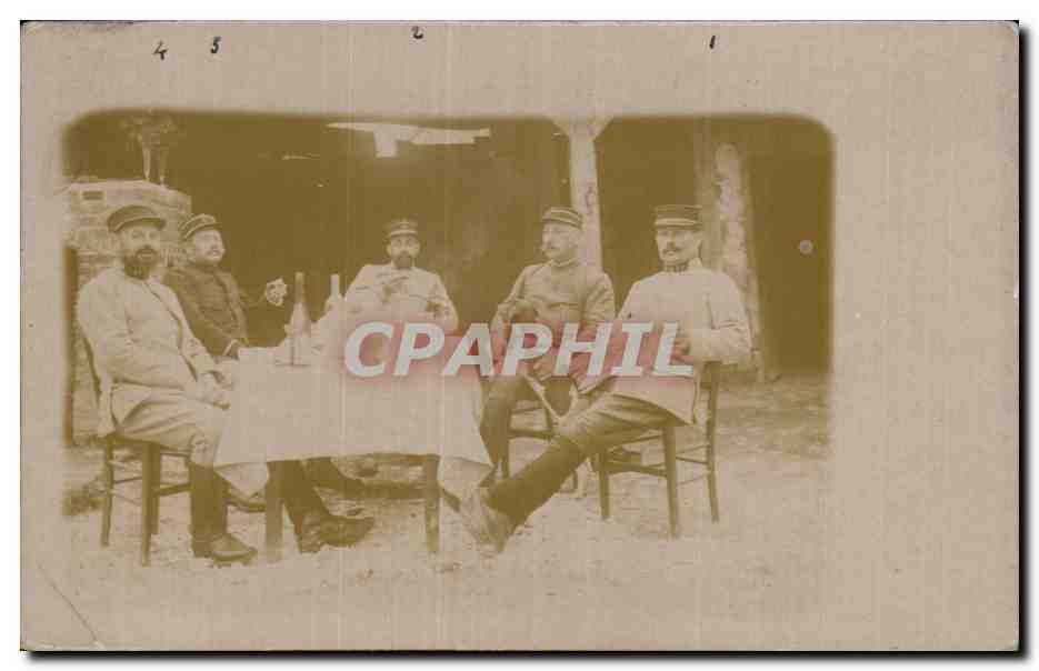 Cinq soldats en uniforme — réunion autour d'une table — éditeur R. Giffillennot, Paris