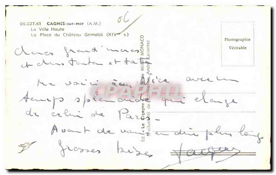 Cagnes sur Mer - La Ville Haute - La Place du Chateau Grimaldi - CPA  — Rückseite