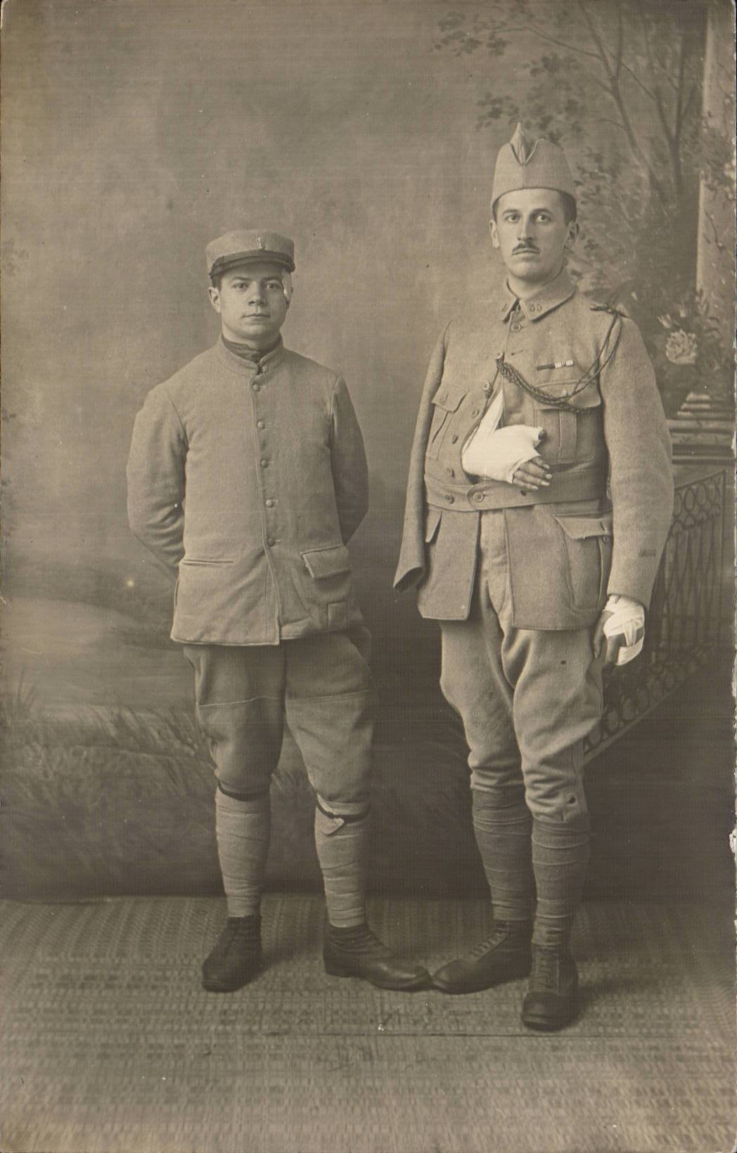CARTE PHOTO Militaria Soldats